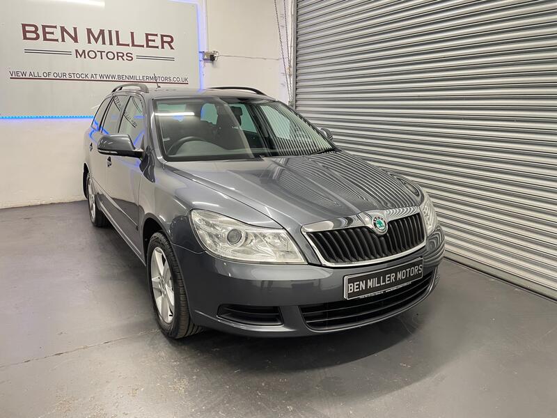 View SKODA OCTAVIA 1.8 TSI SE Plus