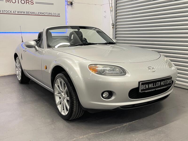 View MAZDA MX-5 2.0 i Sport