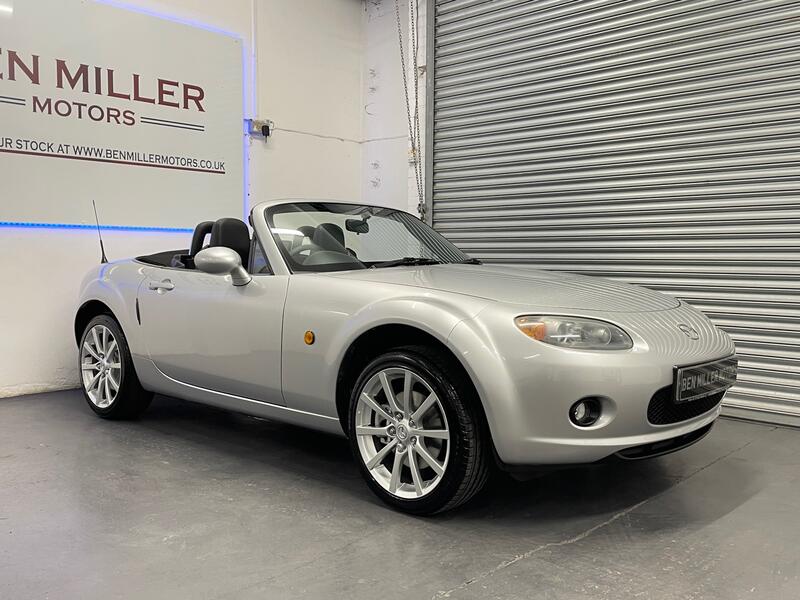 View MAZDA MX-5 2.0 i Sport