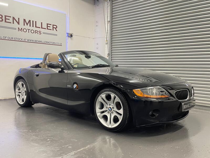 View BMW Z4 2.5 Z4 2.5i SE Roadster