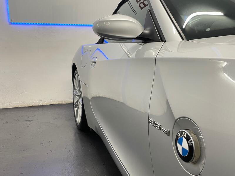 View BMW Z4 2.5 Z4 2.5si Sport Roadster