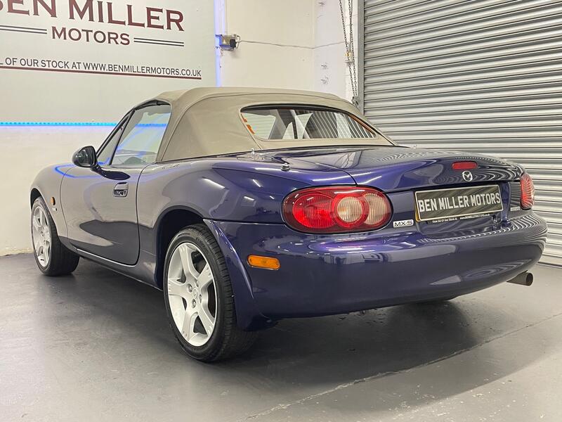 MAZDA MX-5