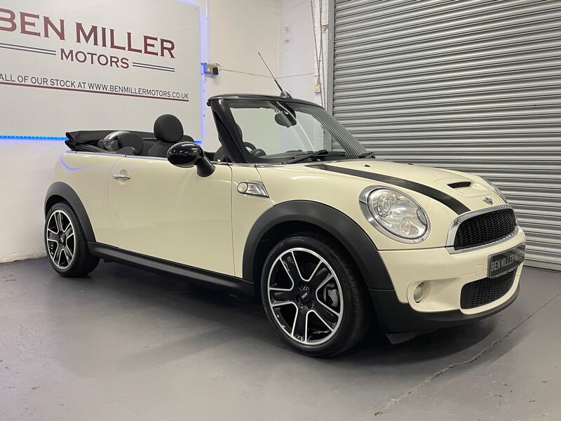 View MINI CONVERTIBLE 1.6 Cooper S