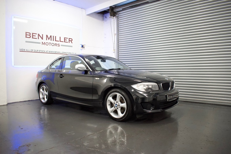 View BMW 1 SERIES 118D EXCLUSIVE EDITION